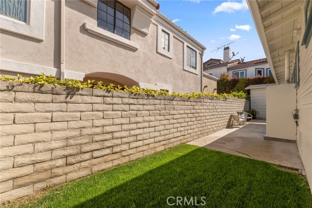 911 Emerald Street, Redondo Beach, California 90277, 2 Bedrooms Bedrooms, ,1 BathroomBathrooms,Residential,Sold,Emerald,SB21083100