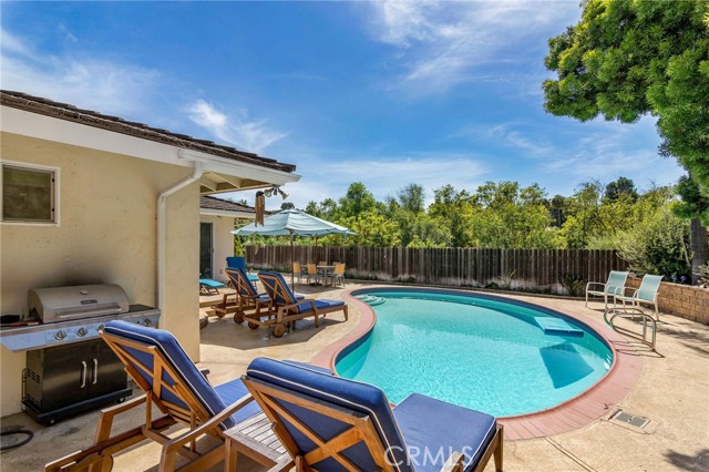 11 Cerrito Place, Rolling Hills Estates, California 90274, 3 Bedrooms Bedrooms, ,2 BathroomsBathrooms,Residential,Sold,Cerrito,SB21054660