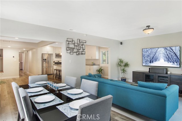 326 Prospect Avenue, Redondo Beach, California 90277, 3 Bedrooms Bedrooms, ,2 BathroomsBathrooms,Residential,Sold,Prospect,SB19130167