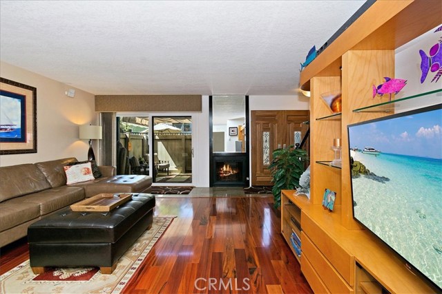 1405 Goodman Avenue, Redondo Beach, California 90278, 2 Bedrooms Bedrooms, ,2 BathroomsBathrooms,Residential,Sold,Goodman,SB19221927