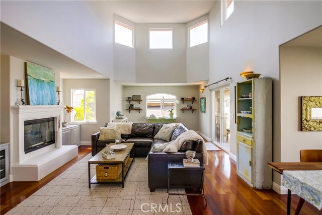 1103 Catalina Avenue, Redondo Beach, California 90277, 3 Bedrooms Bedrooms, ,1 BathroomBathrooms,Residential,Sold,Catalina,SB17200799