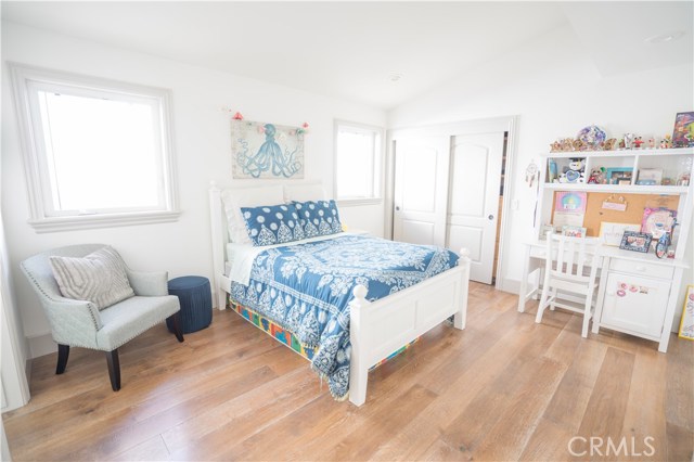 1324 18th Street, Manhattan Beach, California 90266, 5 Bedrooms Bedrooms, ,4 BathroomsBathrooms,Residential,Sold,18th,SB20162082