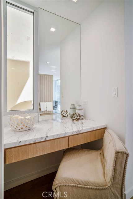 131 2nd Street, Hermosa Beach, California 90254, 4 Bedrooms Bedrooms, ,4 BathroomsBathrooms,Residential,Sold,2nd,SB19073645
