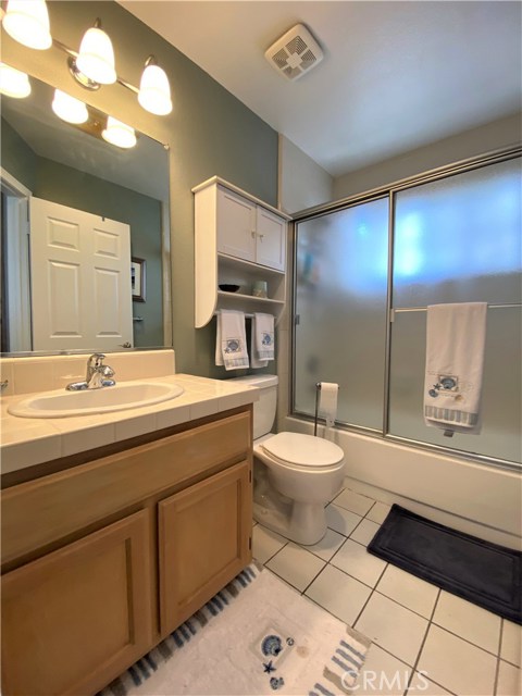 1802 Mackay Lane, Redondo Beach, California 90278, 3 Bedrooms Bedrooms, ,2 BathroomsBathrooms,Residential,Sold,Mackay,SB20257314