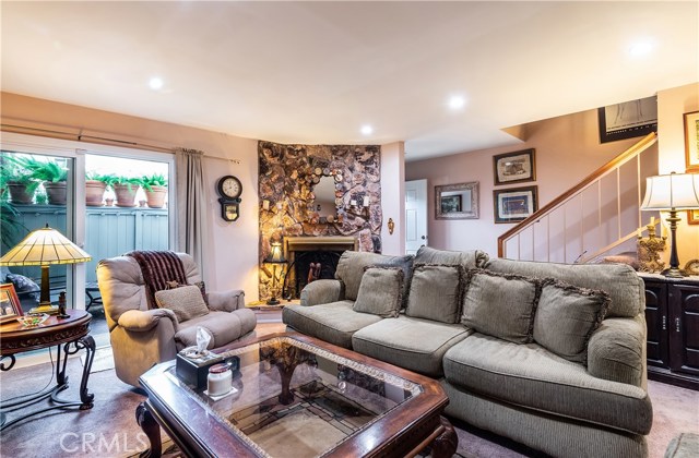 2200 Vanderbilt Lane, Redondo Beach, California 90278, 2 Bedrooms Bedrooms, ,2 BathroomsBathrooms,Residential,Sold,Vanderbilt,SB18281133