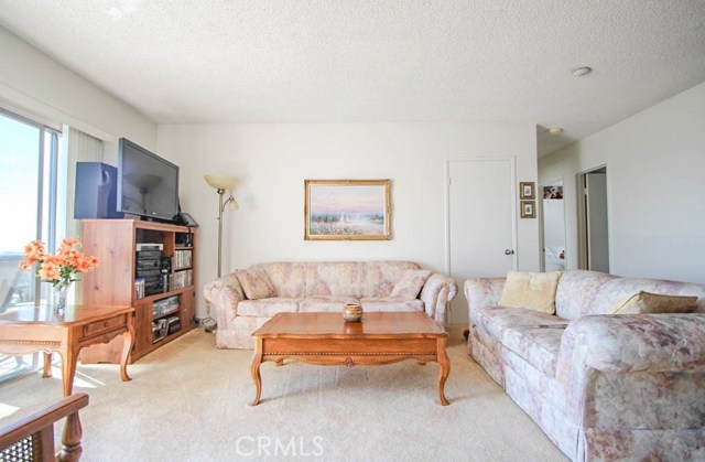 1108 Camino Real, Redondo Beach, California 90277, 2 Bedrooms Bedrooms, ,2 BathroomsBathrooms,Residential,Sold,Camino Real,OC17079387