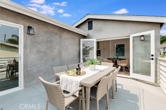 3528 Maple Avenue, Manhattan Beach, California 90266, 3 Bedrooms Bedrooms, ,2 BathroomsBathrooms,Residential,Sold,Maple,SB20187420