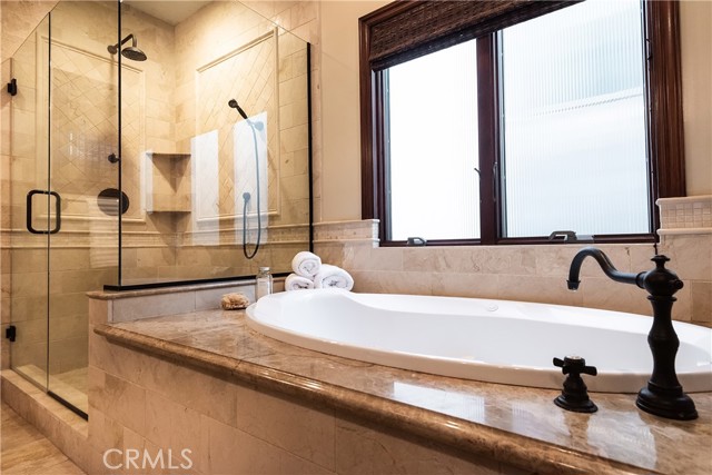 319 24th Street, Manhattan Beach, California 90266, 3 Bedrooms Bedrooms, ,3 BathroomsBathrooms,Residential,Sold,24th,SB21092556
