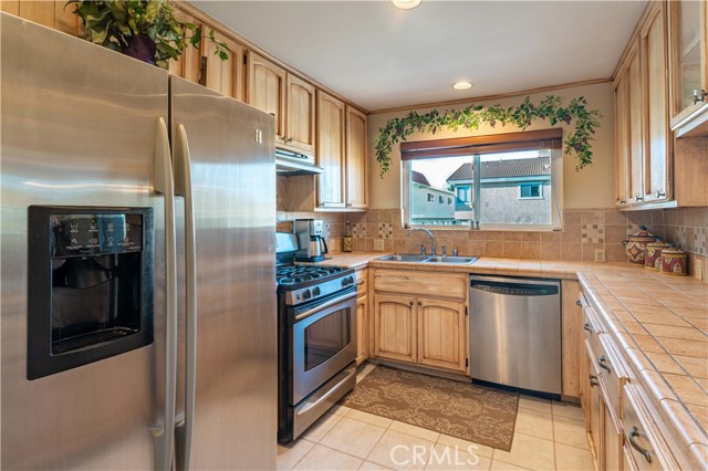 2522 Voorhees Avenue, Redondo Beach, California 90278, 3 Bedrooms Bedrooms, ,2 BathroomsBathrooms,Residential,Sold,Voorhees,SB21051425