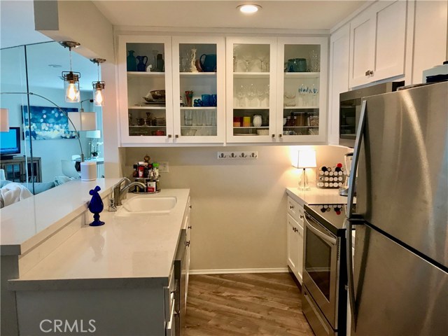 630 The Village, Redondo Beach, California 90277, 1 Bedroom Bedrooms, ,1 BathroomBathrooms,Residential,Sold,The Village,SB20116141