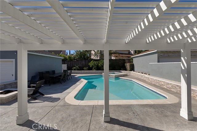 3 Bed Home for Sale in Sun Valley, California