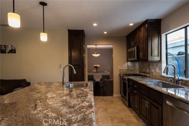 2507 Huntington Lane Lane, Redondo Beach, California 90278, 3 Bedrooms Bedrooms, ,2 BathroomsBathrooms,Residential,Sold,Huntington Lane,SB18089282