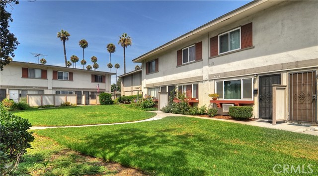 Photo of 671 W 6th Street #C, Tustin, CA 92780