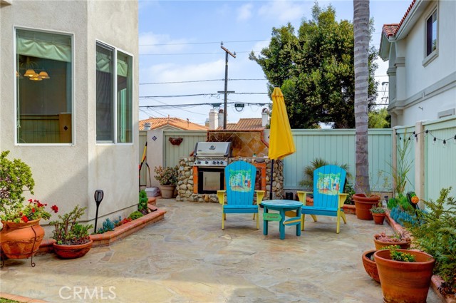 1303 Rindge Lane, Redondo Beach, California 90278, 4 Bedrooms Bedrooms, ,3 BathroomsBathrooms,Residential,Sold,Rindge,SB21073831