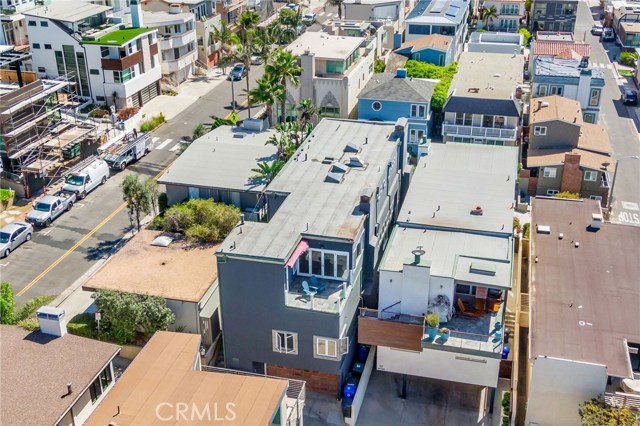 121 35th Street, Manhattan Beach, California 90266, 4 Bedrooms Bedrooms, ,4 BathroomsBathrooms,Residential,Sold,35th,SB19227401