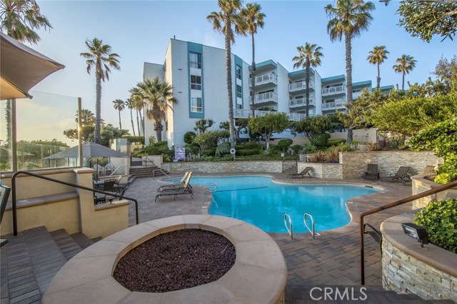 610 The Village, Redondo Beach, California 90277, 1 Bedroom Bedrooms, ,1 BathroomBathrooms,Residential,Sold,The Village,SB19227974