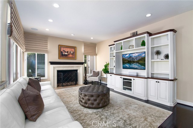 4 Bed Home for Sale in Calabasas, California