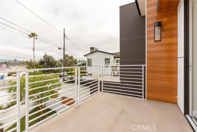 2201 Ripley Avenue, Redondo Beach, California 90278, 5 Bedrooms Bedrooms, ,5 BathroomsBathrooms,Residential,Sold,Ripley,SB20125595