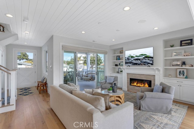 1307 Gertruda Avenue, Redondo Beach, California 90277, 5 Bedrooms Bedrooms, ,1 BathroomBathrooms,Residential,Sold,Gertruda,SB21076858