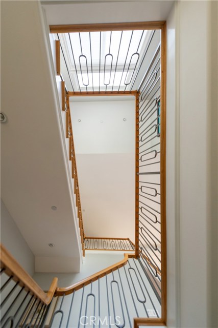 613 Lucia Avenue, Redondo Beach, California 90277, 3 Bedrooms Bedrooms, ,2 BathroomsBathrooms,Residential,Sold,Lucia,SB19228857