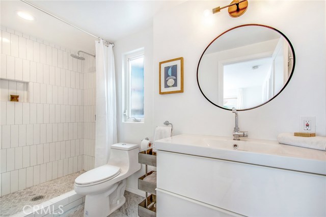 2nd level 3/4 bath in Master Bedroom.