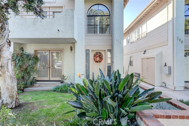 111 Guadalupe Avenue, Redondo Beach, California 90277, 4 Bedrooms Bedrooms, ,3 BathroomsBathrooms,Residential,Sold,Guadalupe,SB20243736