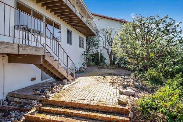 2905 Via Rivera, Palos Verdes Estates, California 90274, 3 Bedrooms Bedrooms, ,2 BathroomsBathrooms,Residential,Sold,Via Rivera,PV19012271