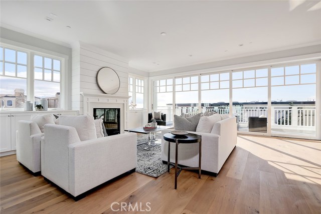 2204 Alma Avenue, Manhattan Beach, California 90266, 4 Bedrooms Bedrooms, ,3 BathroomsBathrooms,Residential,Sold,Alma,SB19265065