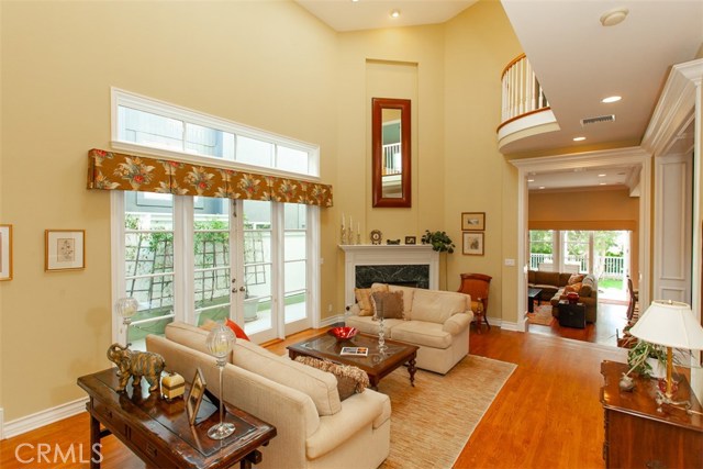 2909 Maple Avenue, Manhattan Beach, California 90266, 5 Bedrooms Bedrooms, ,3 BathroomsBathrooms,Residential,Sold,Maple,SB19265504