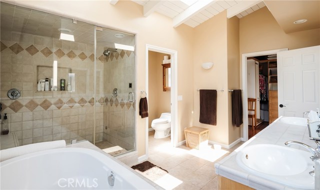 569 31st Street, Manhattan Beach, California 90266, 5 Bedrooms Bedrooms, ,3 BathroomsBathrooms,Residential,Sold,31st,SB20164744