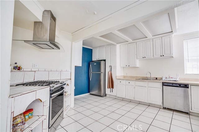 3 Bed Home for Sale in Compton, California