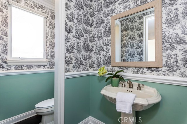 700 Avenue C, Redondo Beach, California 90277, 5 Bedrooms Bedrooms, ,5 BathroomsBathrooms,Residential,Sold,Avenue C,SB19123719