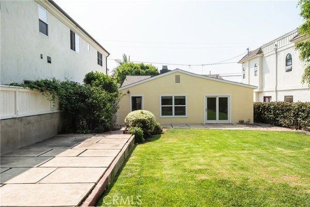 641 27th Street, Manhattan Beach, California 90266, 2 Bedrooms Bedrooms, ,1 BathroomBathrooms,Residential,Sold,27th,SB20174860