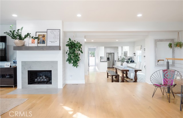 3520 Walnut Avenue, Manhattan Beach, California 90266, 3 Bedrooms Bedrooms, ,2 BathroomsBathrooms,Residential,Sold,Walnut,SB21036889