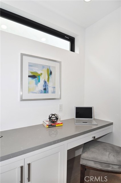 6e2b9ca7-be8e-4864-aca1-6cd0b80082de 312 3rd Street, Huntington Beach, CA 92648 <span style='background-color:transparent;padding:0px;'><small><i> </i></small></span>