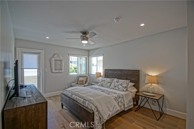 129 38th Street, Manhattan Beach, California 90266, 6 Bedrooms Bedrooms, ,6 BathroomsBathrooms,Residential,Sold,38th,SB21024072