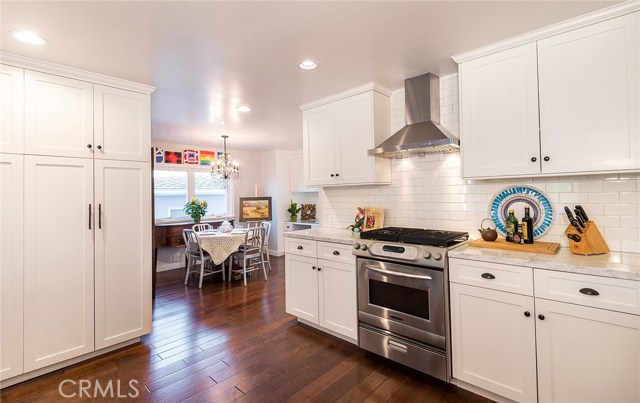 528 Marine Avenue, Manhattan Beach, California 90266, 3 Bedrooms Bedrooms, ,2 BathroomsBathrooms,Residential,Sold,Marine,SB19035532