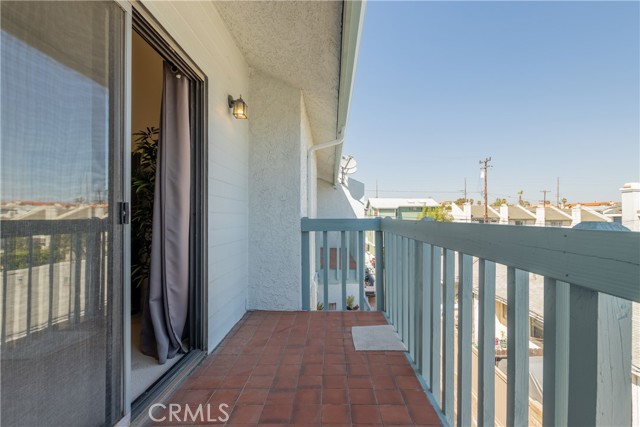 1916 Carnegie Lane, Redondo Beach, California 90278, 3 Bedrooms Bedrooms, ,2 BathroomsBathrooms,Residential,Sold,Carnegie,SB21008492