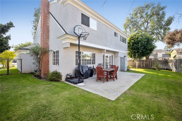 608 Faye Lane, Redondo Beach, California 90277, 4 Bedrooms Bedrooms, ,1 BathroomBathrooms,Residential,Sold,Faye,SB20214694