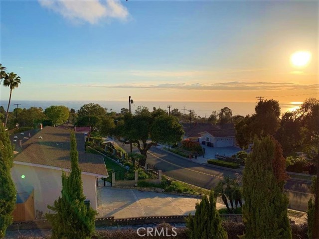 28200 Ambergate Drive, Rancho Palos Verdes, California 90275, 4 Bedrooms Bedrooms, ,2 BathroomsBathrooms,Residential,Sold,Ambergate,SB19091801