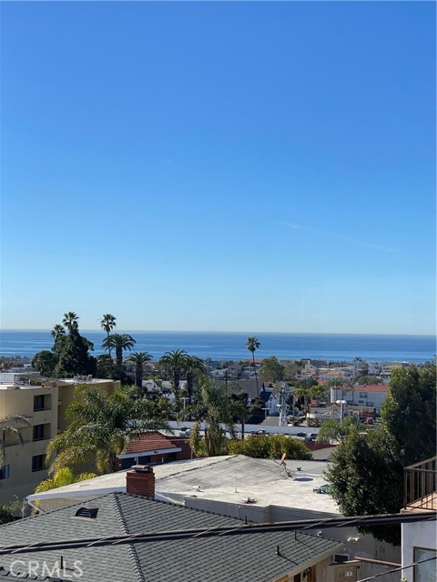 1235 Bonnie Brae Street, Hermosa Beach, California 90254, 3 Bedrooms Bedrooms, ,3 BathroomsBathrooms,Residential,Sold,Bonnie Brae,SB21033543