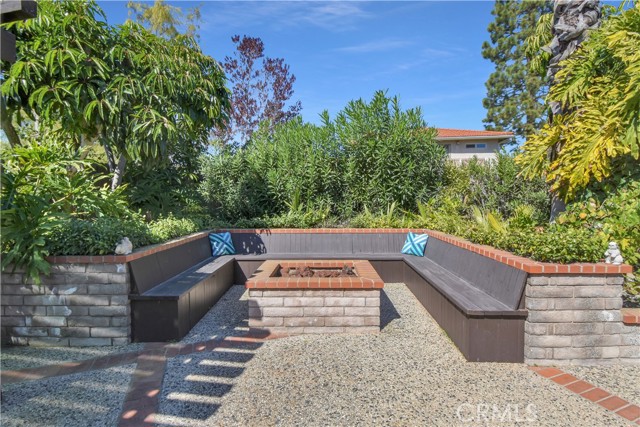 Fire Pit and Sitting Area