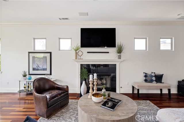 556 Helberta Avenue, Redondo Beach, California 90277, 4 Bedrooms Bedrooms, ,3 BathroomsBathrooms,Residential,Sold,Helberta,SB20115662
