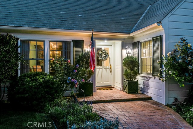 2 Williamsburg Lane, Rolling Hills, California 90274, 4 Bedrooms Bedrooms, ,2 BathroomsBathrooms,Residential,Sold,Williamsburg,PV18024088