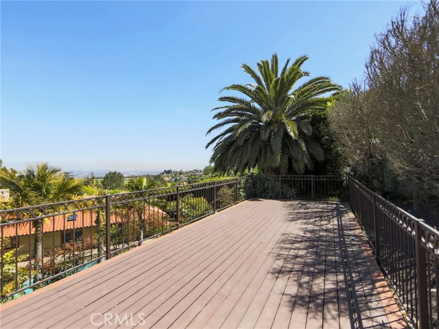 940 Granvia Altamira, Palos Verdes Estates, California 90274, 5 Bedrooms Bedrooms, ,5 BathroomsBathrooms,Residential,Sold,Granvia Altamira,NP17069740