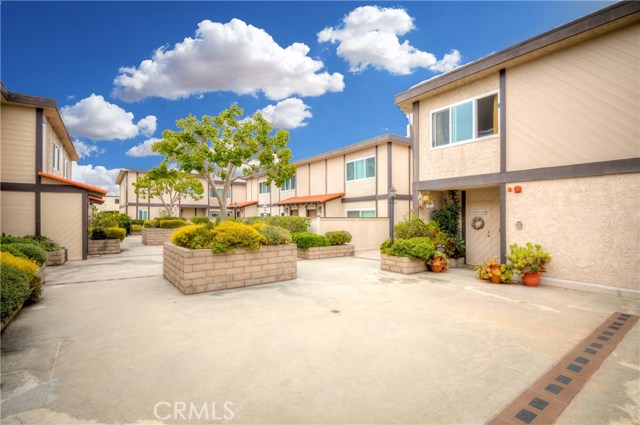 2120 Dufour Avenue, Redondo Beach, California 90278, 2 Bedrooms Bedrooms, ,2 BathroomsBathrooms,Residential,Sold,Dufour,SB20146266