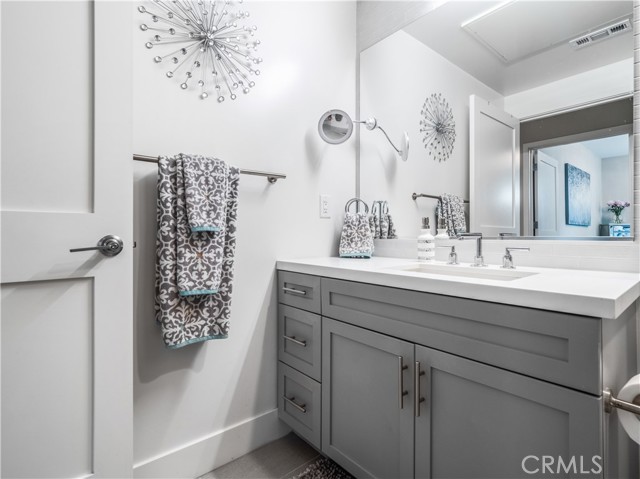 1920 Pacific Coast Hwy, Redondo Beach, California 90277, 1 Bedroom Bedrooms, ,1 BathroomBathrooms,Residential,Sold,Pacific Coast Hwy,PV21152932