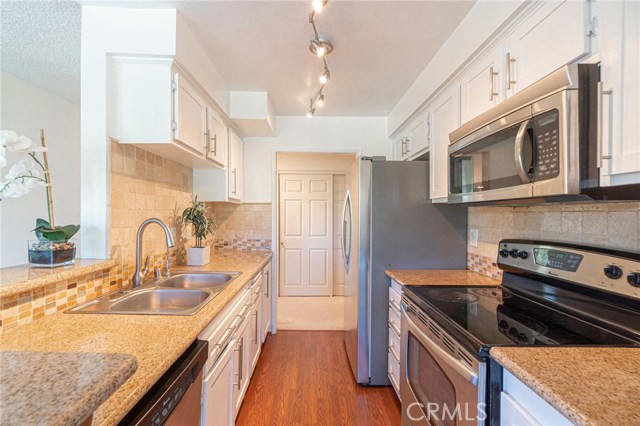 28121 Highridge Road, Rancho Palos Verdes, California 90275, 2 Bedrooms Bedrooms, ,2 BathroomsBathrooms,Residential,Sold,Highridge,PV20205935