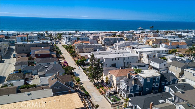 413 5th Street, Manhattan Beach, California 90266, 4 Bedrooms Bedrooms, ,2 BathroomsBathrooms,Residential,Sold,5th,SB21054746