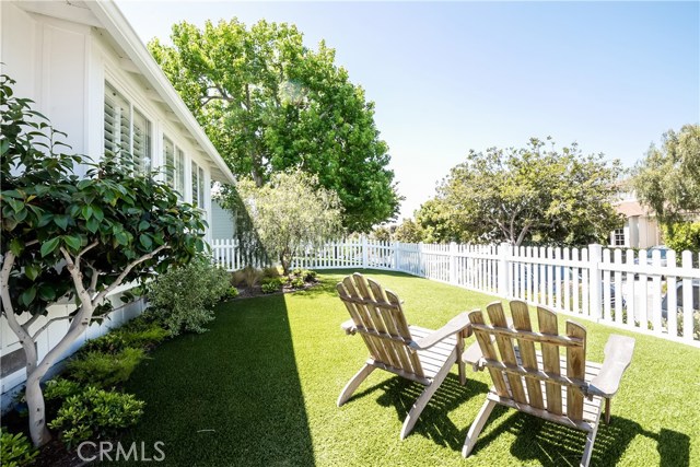 1200 Magnolia Avenue, Manhattan Beach, California 90266, 2 Bedrooms Bedrooms, ,1 BathroomBathrooms,Residential,Sold,Magnolia,SB20091640